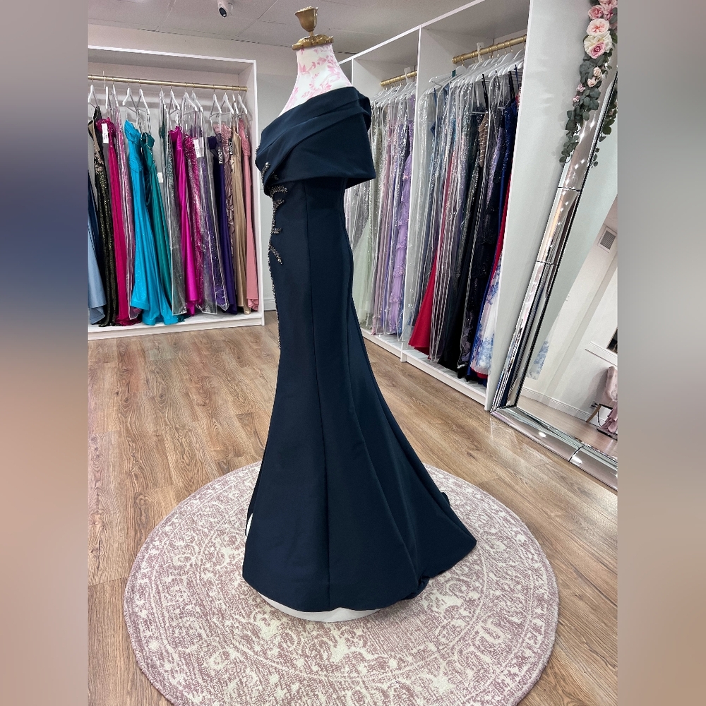 Terani Formal Evening  Gown / Mother Of The Bride - Picture 3 of 6